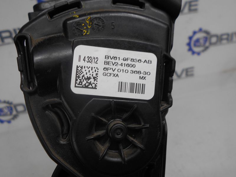 Педаль газа Ford Focus 3 CB8