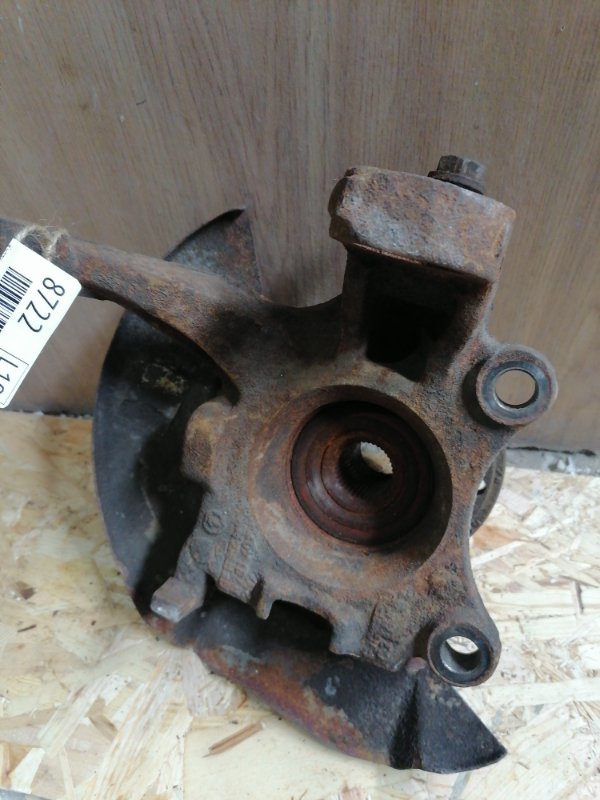 Кулак поворотный Volkswagen 1990 - 1995 T4