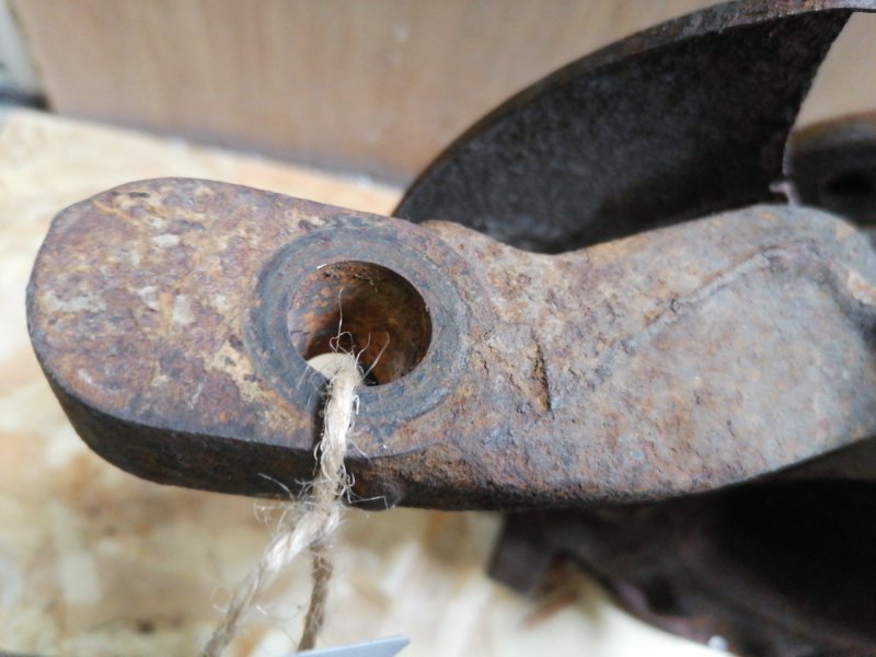 Кулак поворотный Volkswagen 1990 - 1995 T4