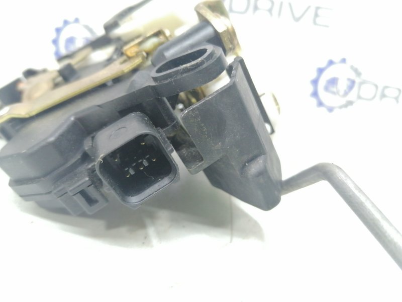 Замок двери Mitsubishi Lancer 9