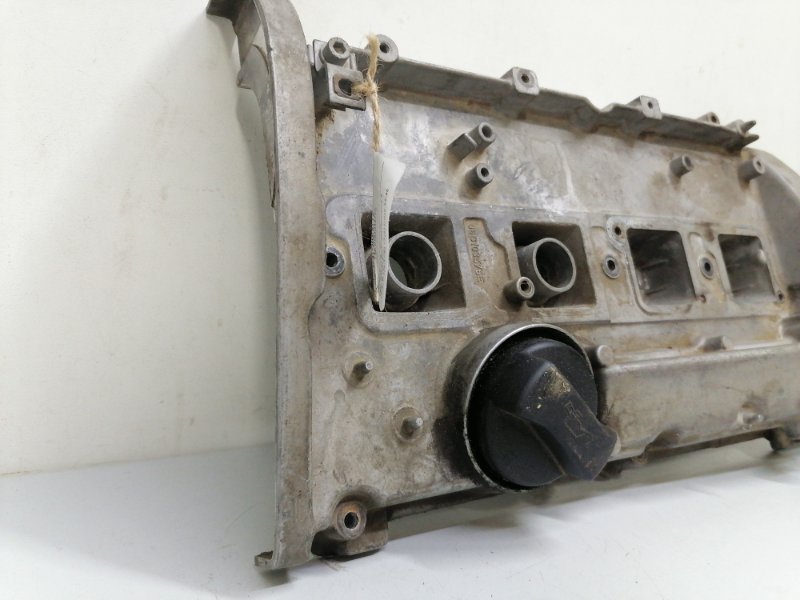 Крышка клапанов Audi A4 A6 1.8