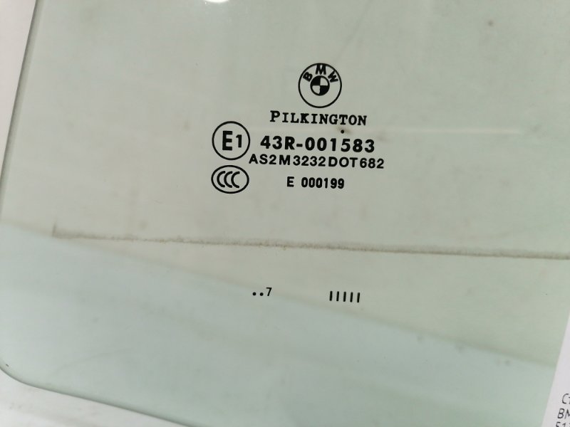 Стекло двери BMW 1-Series E87