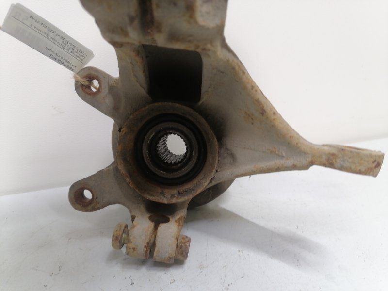 Кулак подвески Ford Fiesta MK3