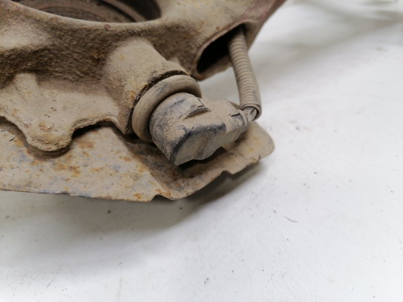 Кулак подвески Audi A4 Passat B5