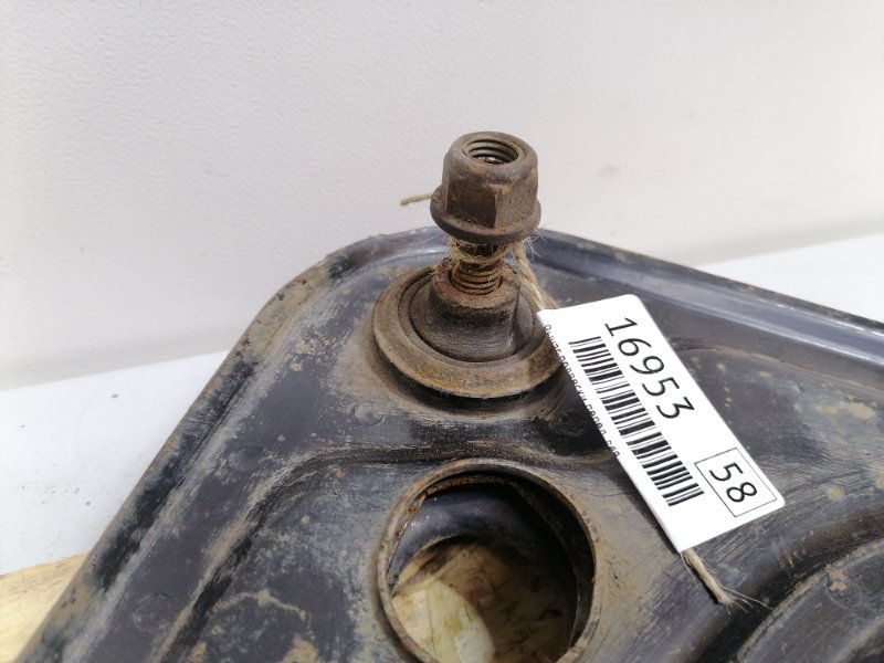 Рычаг подвески Ford Fiesta MK3