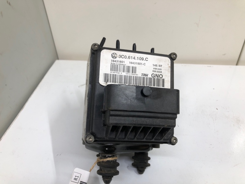 Блок abs Volkswagen Passat B6