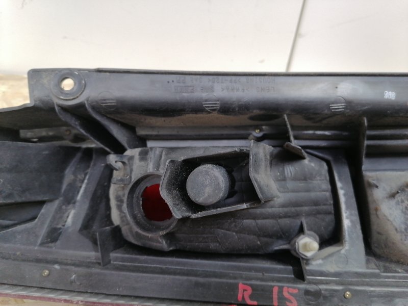 Фонарь Nissan X-Trail T30