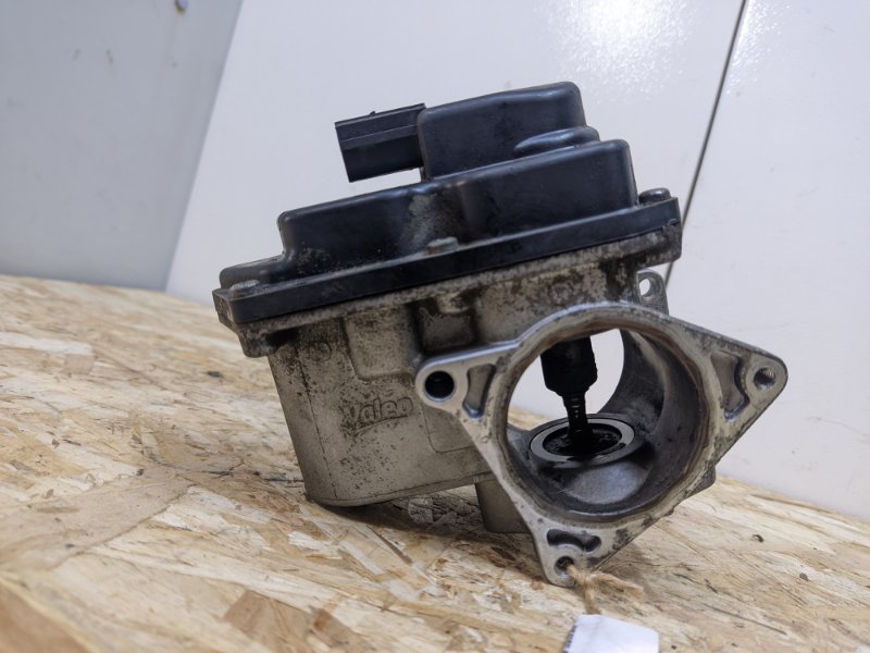 Клапан EGR Volkswagen Passat B6