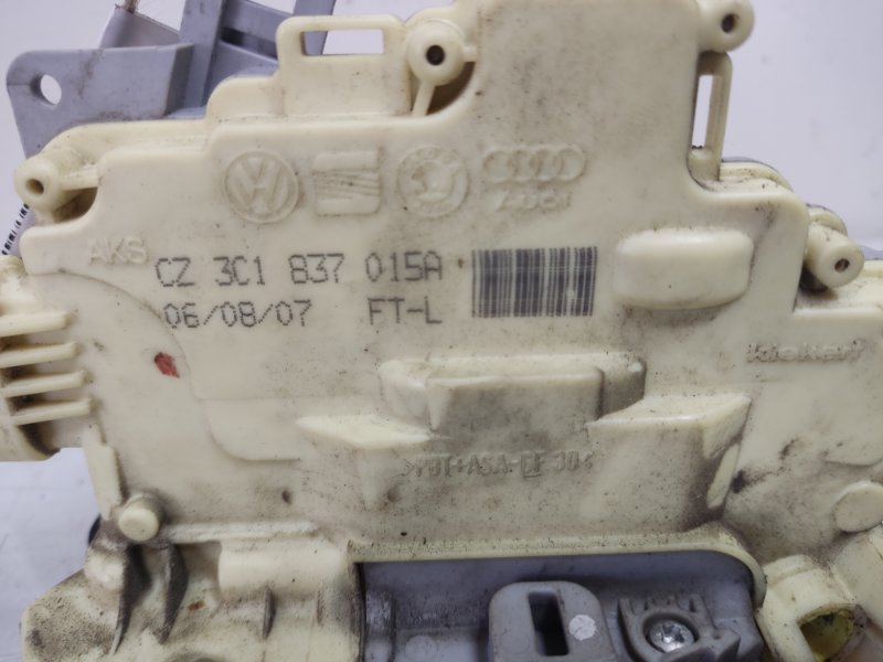 Замок двери Volkswagen Passat B6 B7 Tiguan Superb Q7