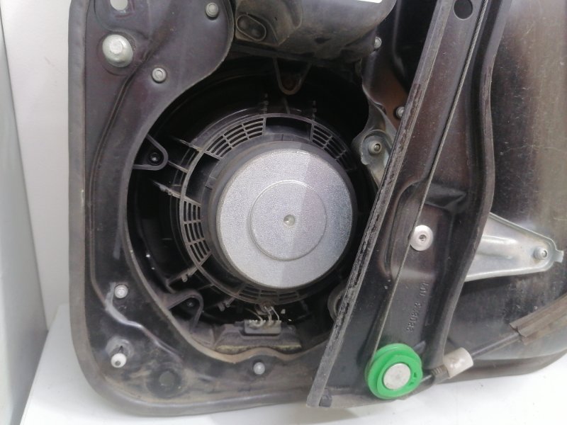 Стеклоподъемник Volkswagen Passat B6