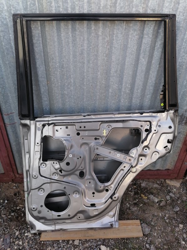 Дверь Nissan X-Trail T30