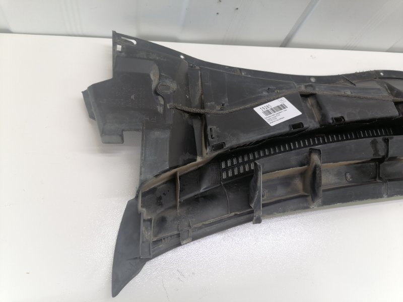 Накладка жабо (дождевик) Toyota Corolla E150