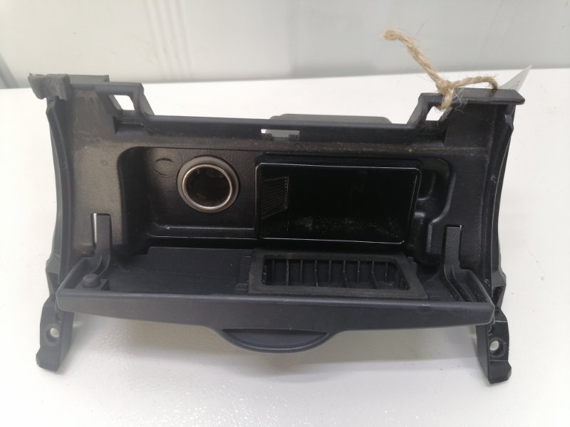 Пепельница Toyota Corolla E150