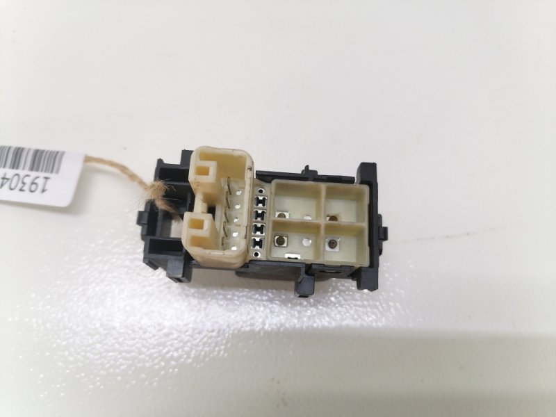 Кнопка стеклоподъемника Toyota Corolla E150