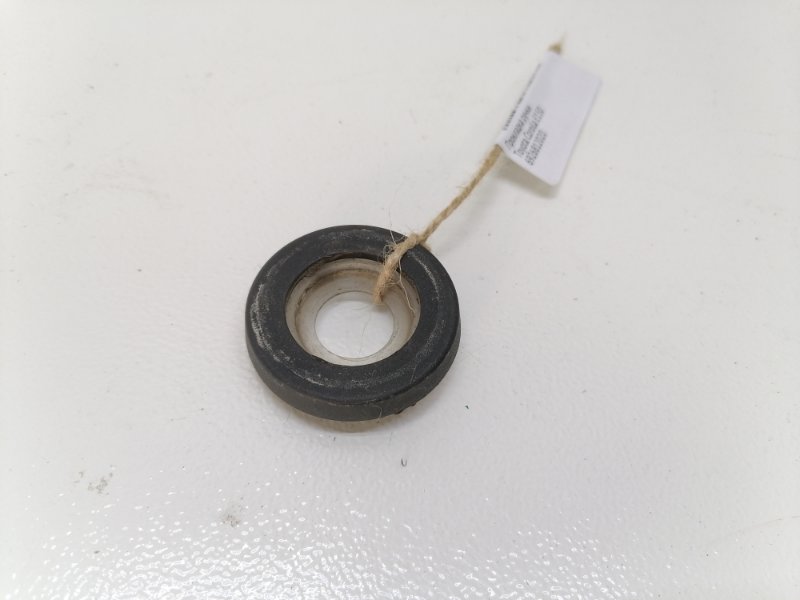 Прокладка ручки Toyota Corolla E150