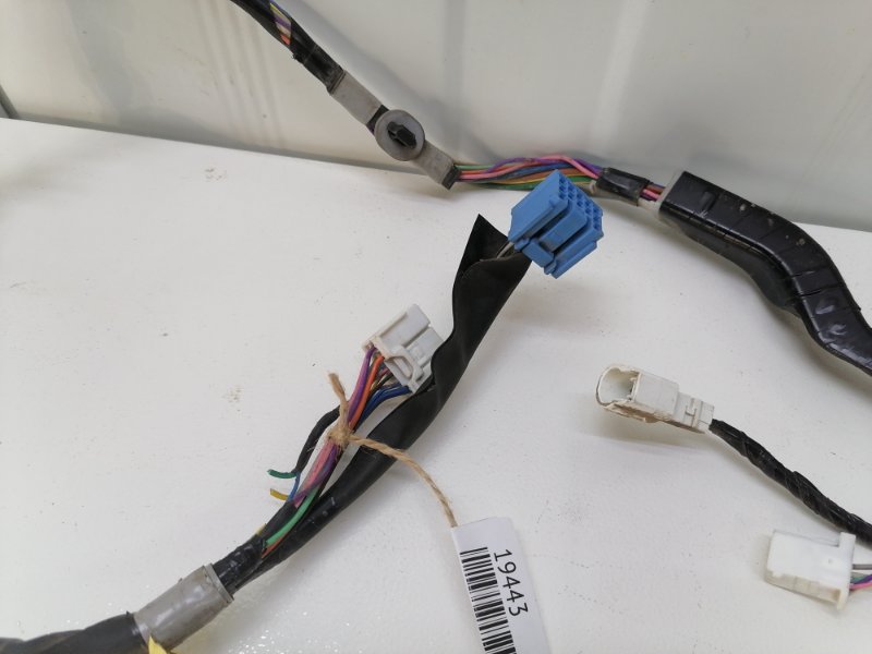 Проводка двери Toyota Corolla E150