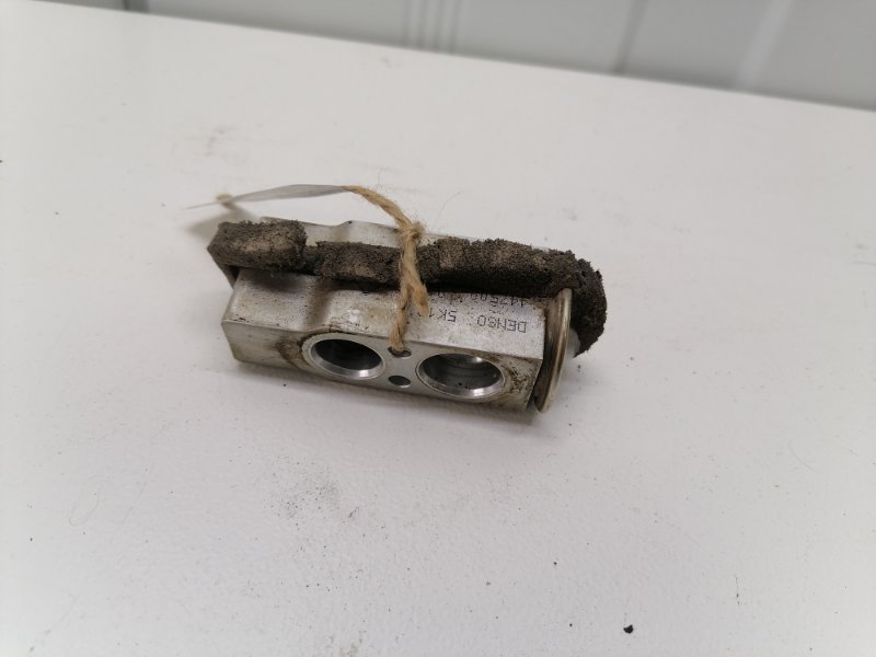 Клапан кондиционера Toyota Corolla E150
