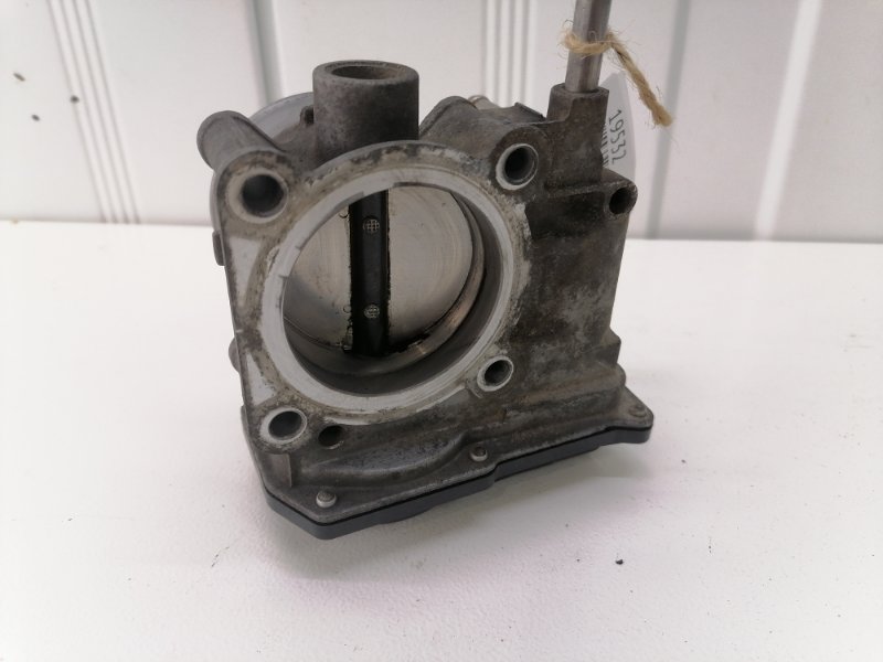 Дроссельная заслонка Toyota Corolla E150