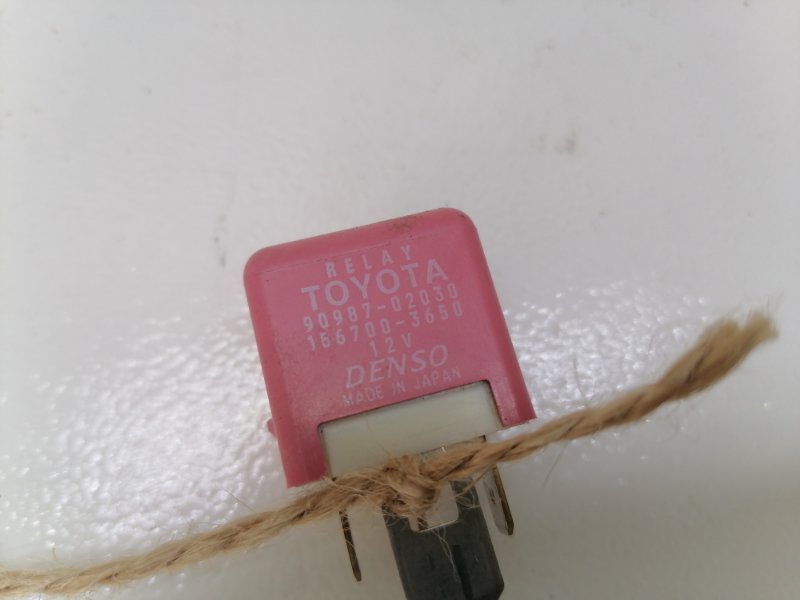 Реле Toyota Corolla E150