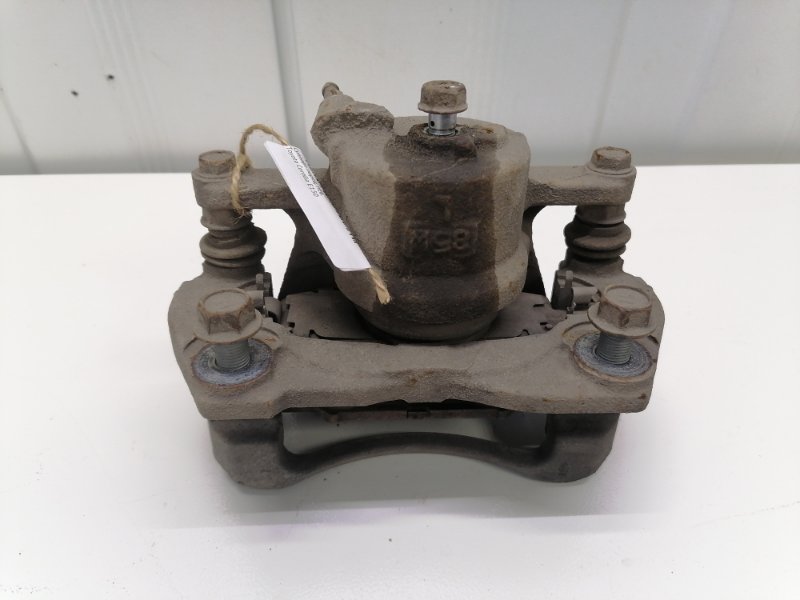 Суппорт Toyota Corolla E150