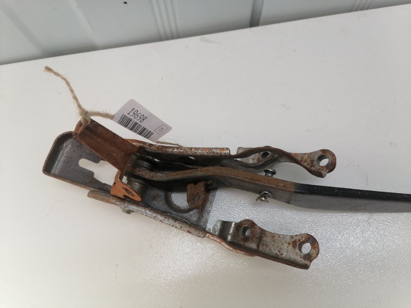 Педаль тормоза Toyota Corolla E150