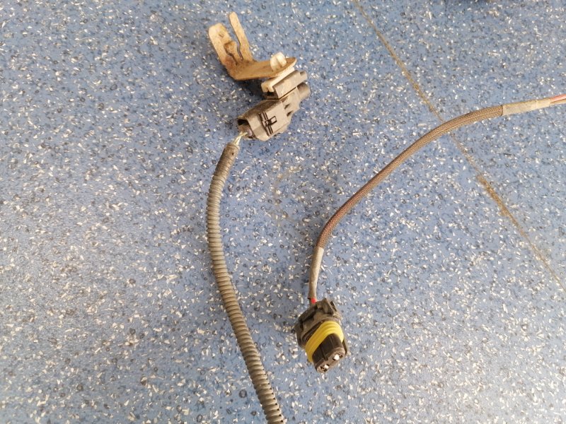 Проводка подкапотная Toyota Corolla E150