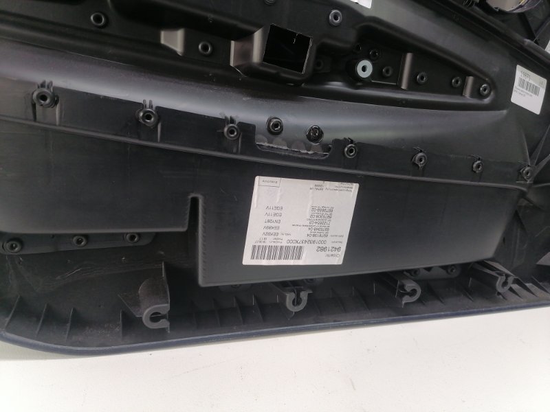 Обшивка двери BMW 1-Series E87