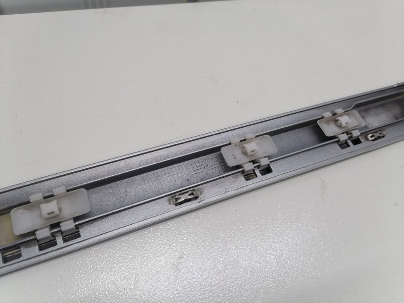 Молдинг на дверь Mercedes W211