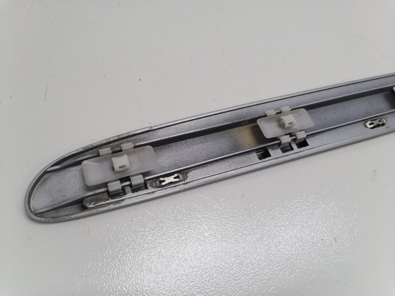 Молдинг на дверь Mercedes W211