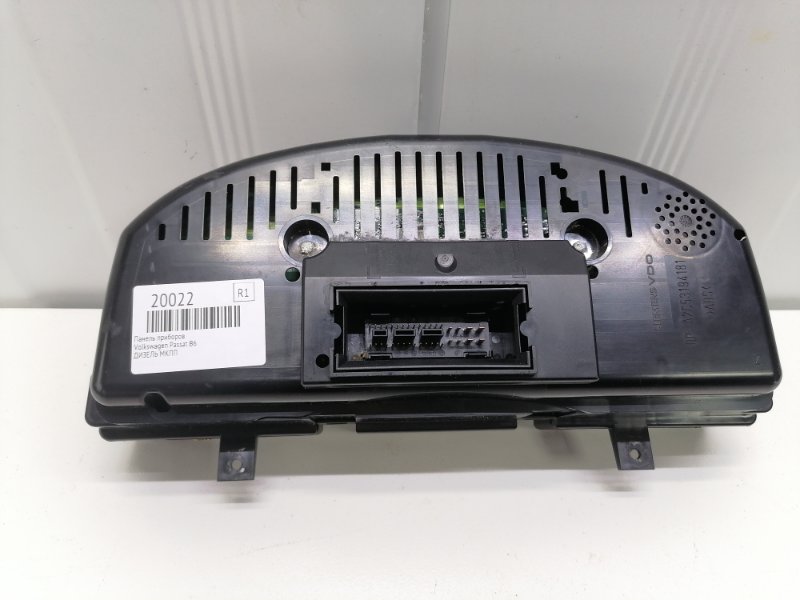 Панель приборов Volkswagen Passat B6