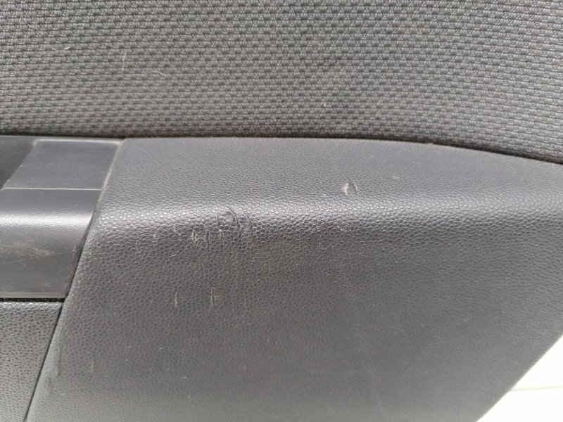 Обшивка двери Opel Astra H