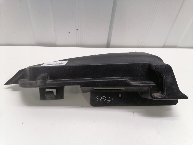 Держатель полки Peugeot 307