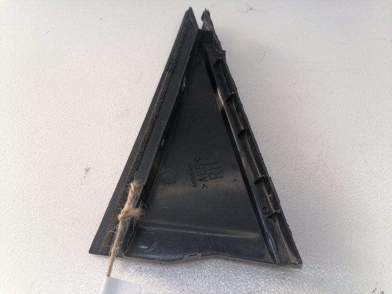 Накладка на дверь Nissan Almera G15