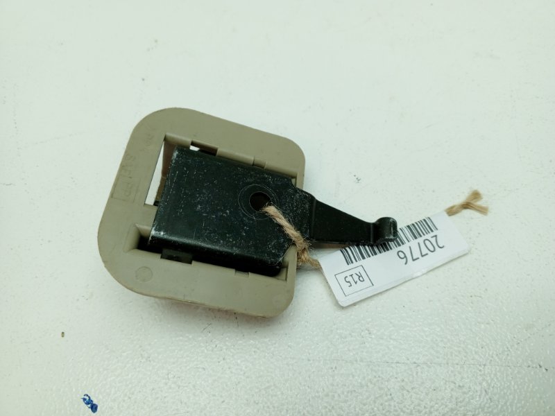 Кронштейн сидения Nissan X-Trail T30