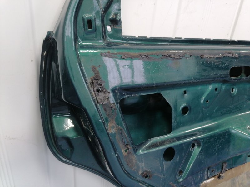 Дверь Volkswagen Passat B4
