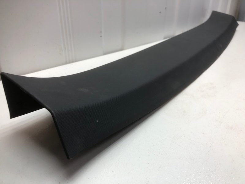 Обшивка двери багажника Subaru Impreza 2007 - 2011