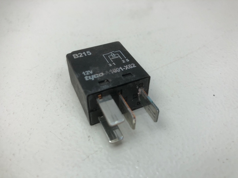 Реле Mazda V23074