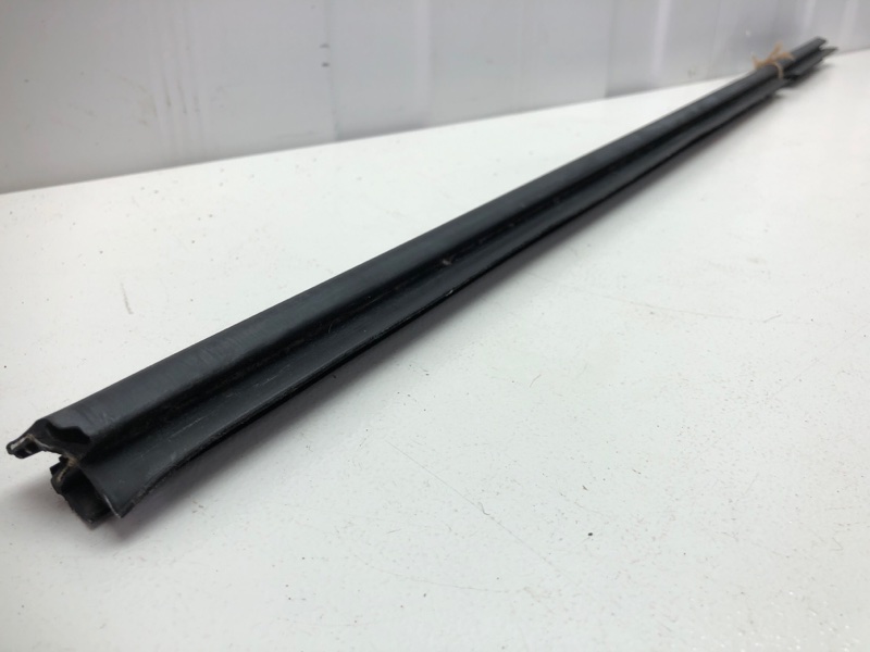 Бархотка внутренняя Opel Astra H 2004-2007 L48