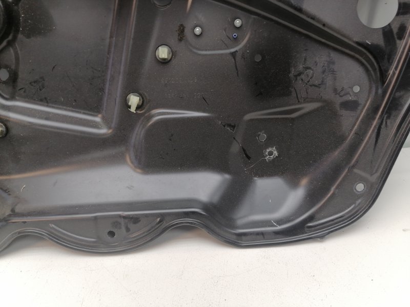 Стеклоподъемник Volkswagen Passat B6