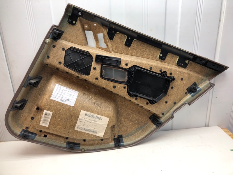 Обшивка двери BMW E60
