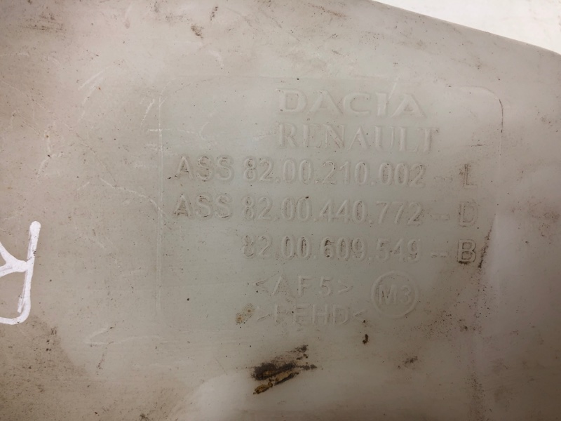 Бачок омывателя Renault Logan