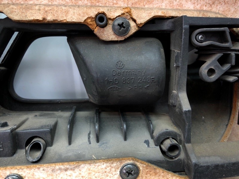 Обшивка двери Volkswagen Golf 3