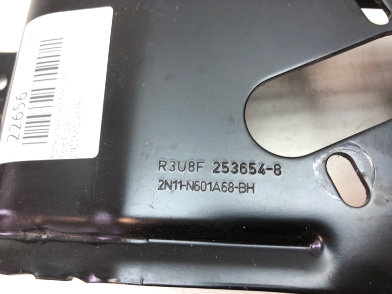 Кронштейн сидения Ford Fusion