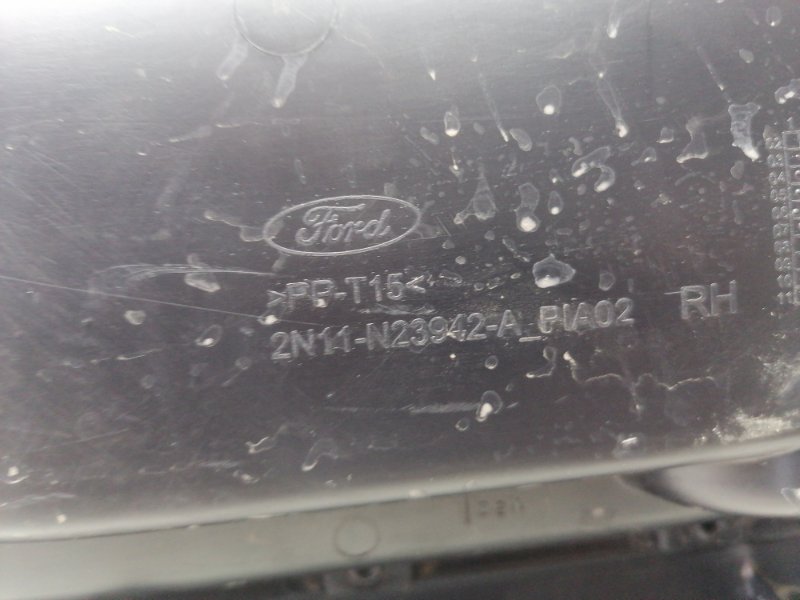 Обшивка двери Ford Fusion