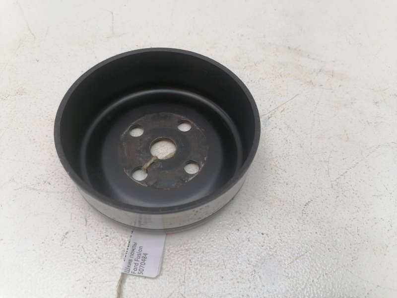 Шкив помпы Ford Fusion