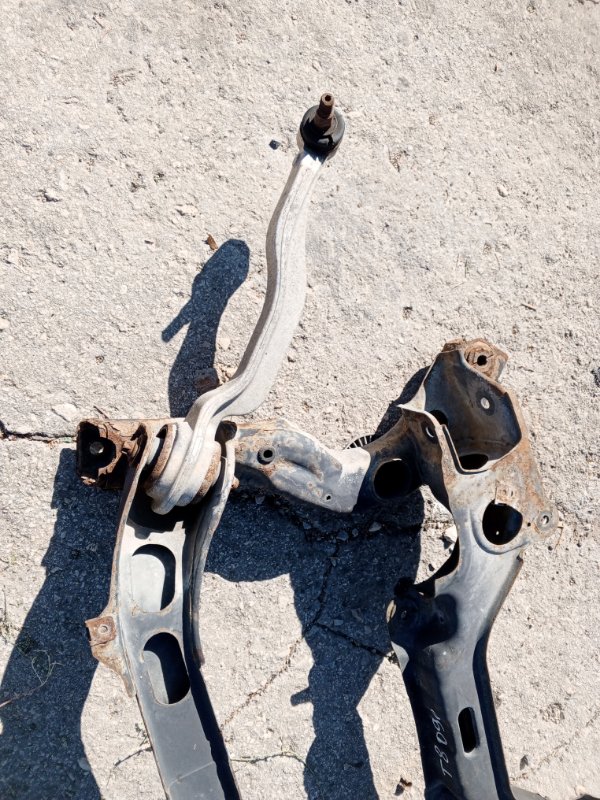 Балка подвески Mercedes W211