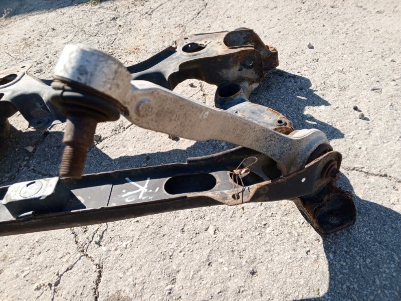 Балка подвески Mercedes W211