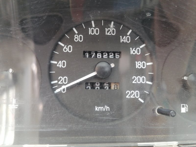 Панель приборов Chevrolet Lanos