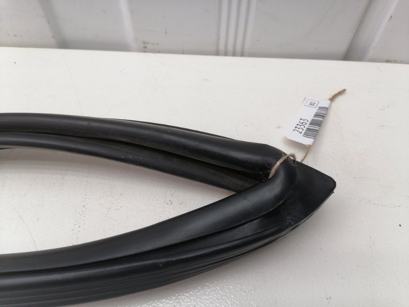 Уплотнитель стекла двери Hafei Brio (Lobo)