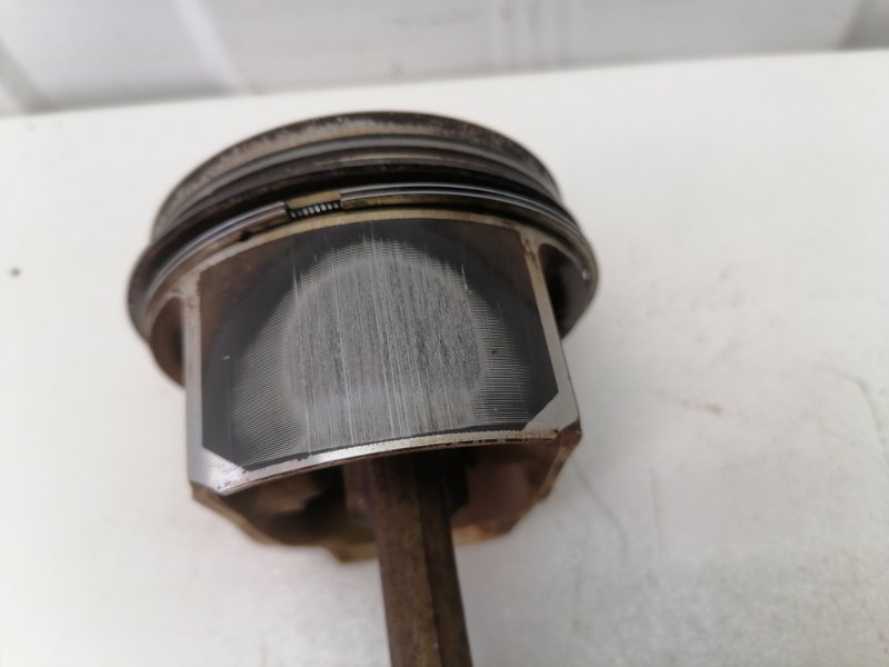 Шатун с поршнем VOLKSWAGEN BORA